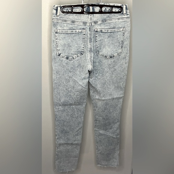 New never worn Express Skinny Jeans - Picture 2 of 3